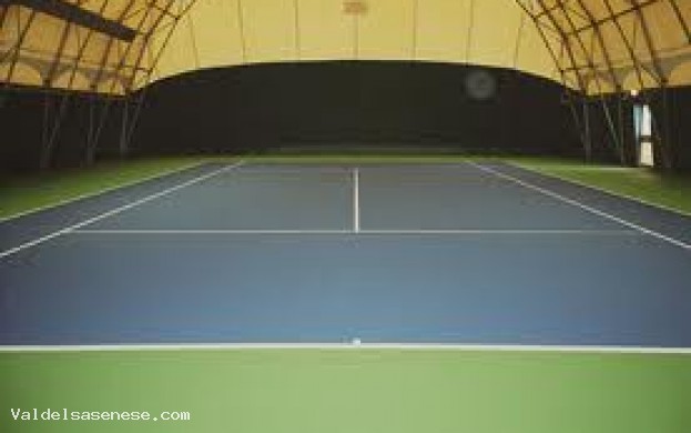Campo da tennis localit Strove
