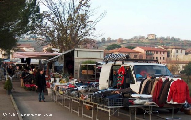 Mercato settimanale di Staggia